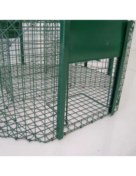 Entrada de la trampa tipo Larsen para córvidos