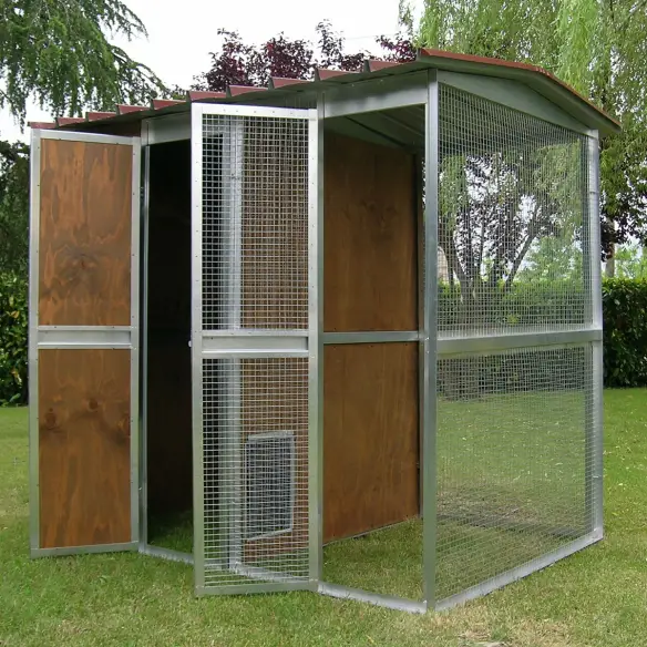 Entradas de la caseta de madera para gatos