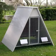 Gallinero exterior elevado para 12 o 20 gallinas con accesorios