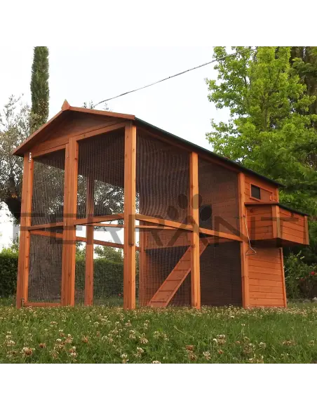 Gallinero de madera para 10 gallinas con nido triple