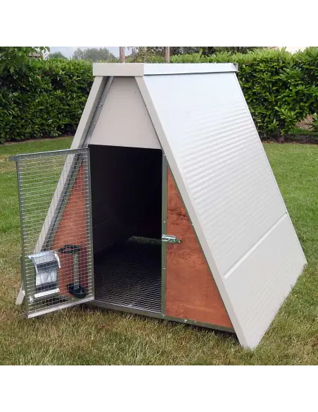 Puerta del gallinero exterior aislado para gallinas