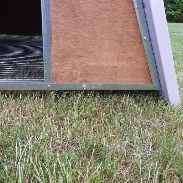 Gallinero exterior aislado para 8 gallinas con accesorios