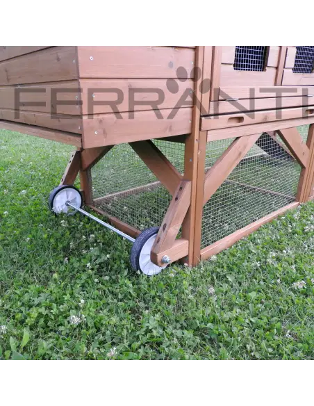 Ruedas para desplazamiento del gallinero de madera