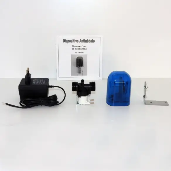 Antiladrido para perros por aspersión de agua programable