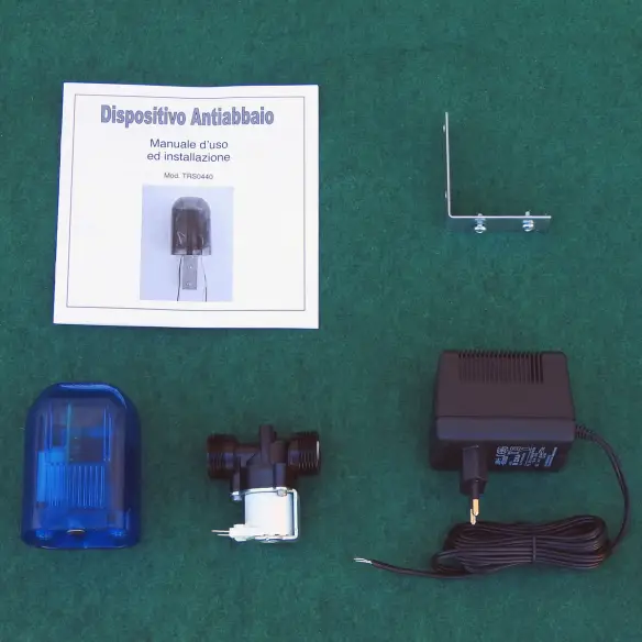 Antiladrido para perros por aspersión de agua programable