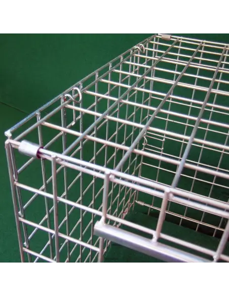 Paneles de enganche rápido en transportín para perros