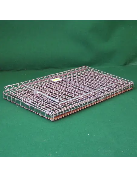 Transportín cerrado para perros a medida para el maletero