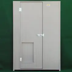 Puerta con panel sándwich para perrera personalizada