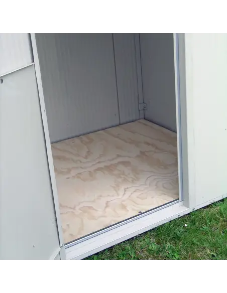 Interior con fondo elevado en casa para perro grande Alano