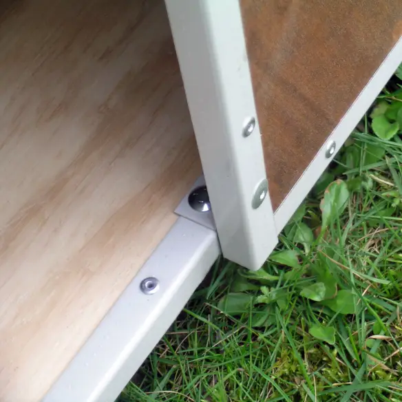 Plataforma de casa de perro modelo Pastor