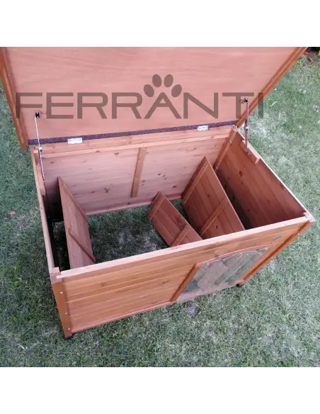 Interior de caseta de madera para perros medianos Interior de caseta de madera para perros medianos