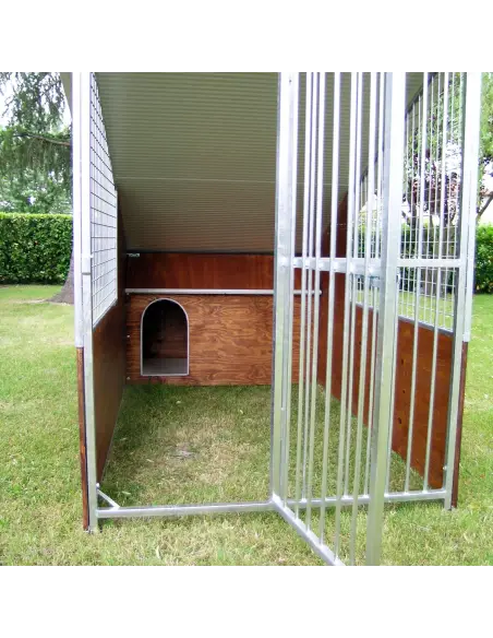 Interior de perrera box para perros modelo Labrador