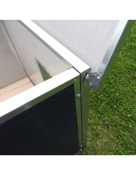 Caseta exterior aislada para perros pequeños verde