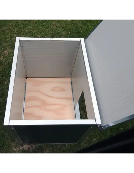 Caseta exterior aislada para perros pequeños verde