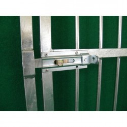 Tore und Zäune mit Gitterstäben