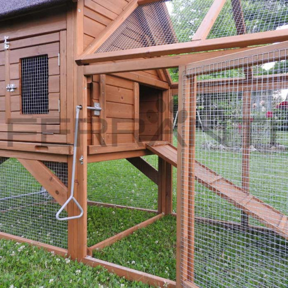 Gallinero Movil con Ruedas de madera para 4 gallinas | Ferranti